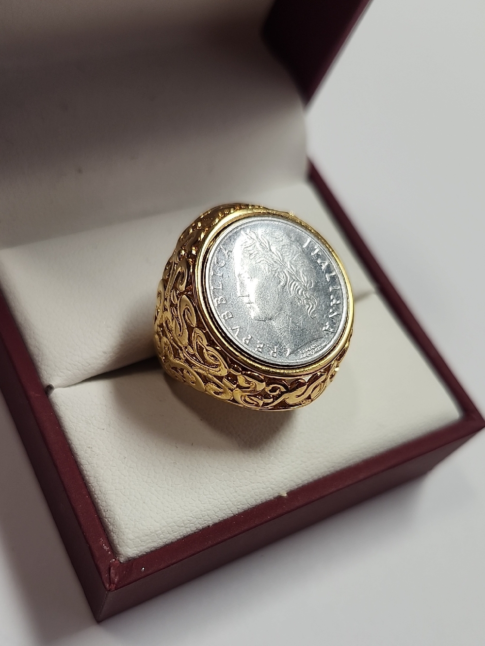Bronze Milor Italy Coin Ring Gold Tone Size 7
